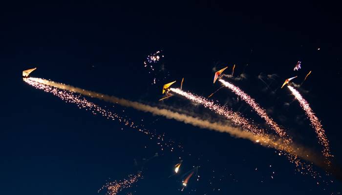Fotografia článku Keď vzlietne poľská skupina Fire Moths, nebesá zažiaria 